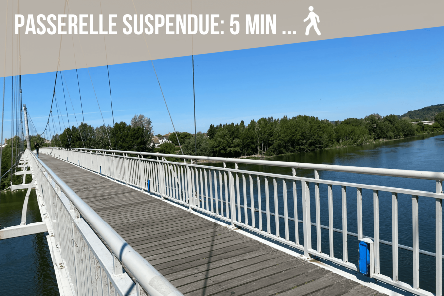 Passerelle suspendue à 5 minutes à pied